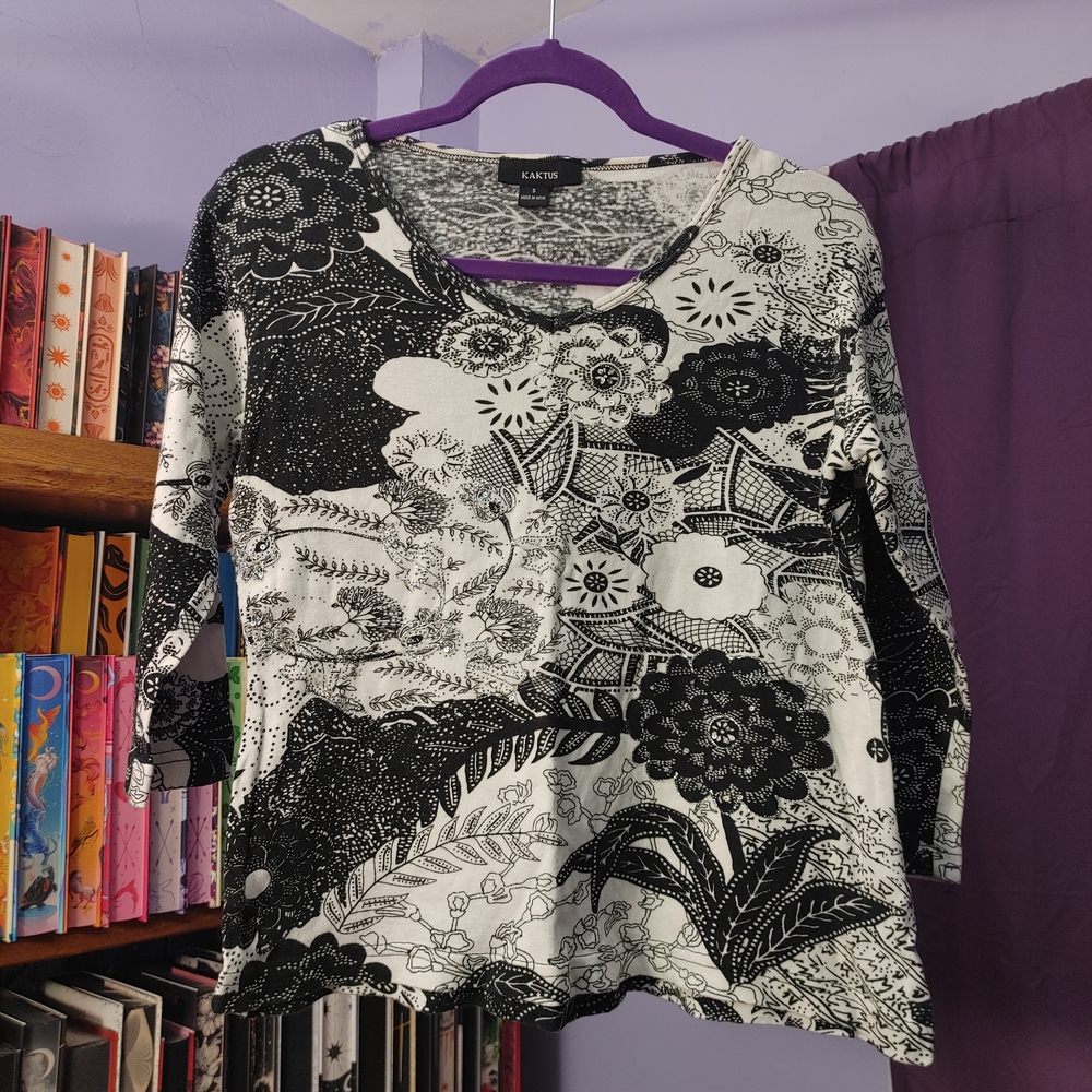 Kaktus Black and White Floral Patchwork Long Sleeve Top